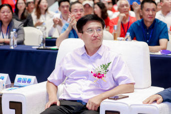 “健康中國(guó)·不能沒(méi)有你”峰會(huì)圓滿成功2853.png
